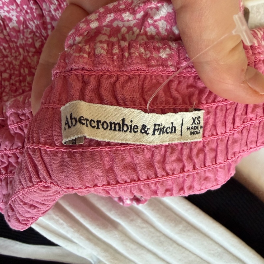 Abercrombie & Fitch Puff Sleeve Smocked Bodice Dress - Picture 5 of 7